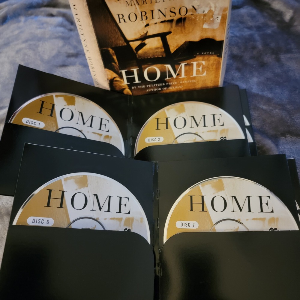 Macmillan Audio Home Audiobook CD Marilynne Robinson‎ Tan Good 10 Discs Fiction